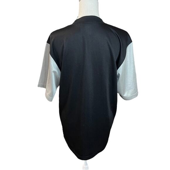 Oakland Raiders Black and Gray T-Shirt football sportswear tailgating NFL - Picture 4 of 6